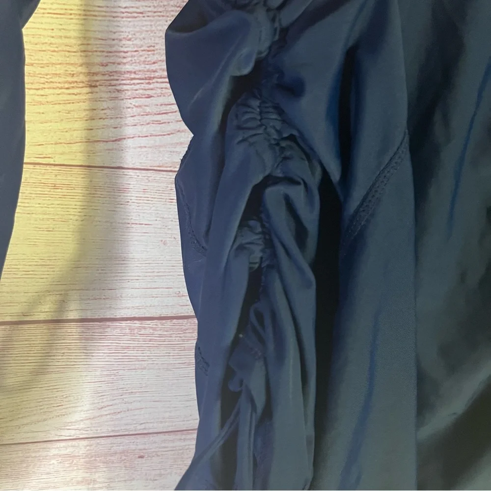 INNO Blue Ruched Side Pullover‎ Long Sleeve 
1/4” Zipper  Shirt Size XL - Picture 4 of 5